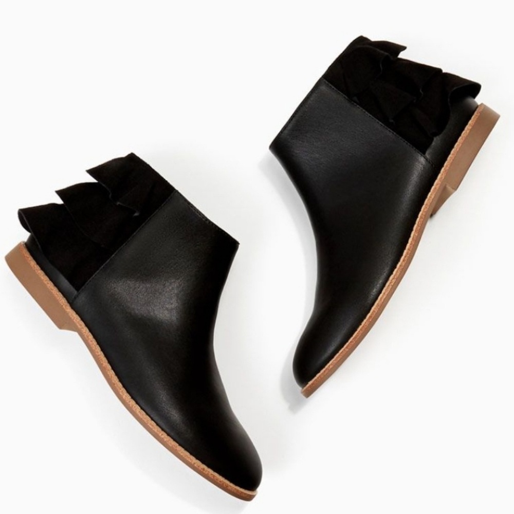 RUFFLED ANKLE BOOTS